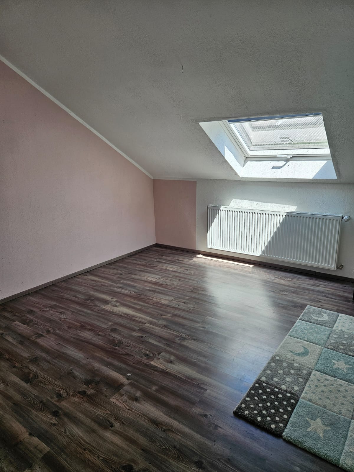 Großes Ein- Zweifamilienhaus in Dirmingen