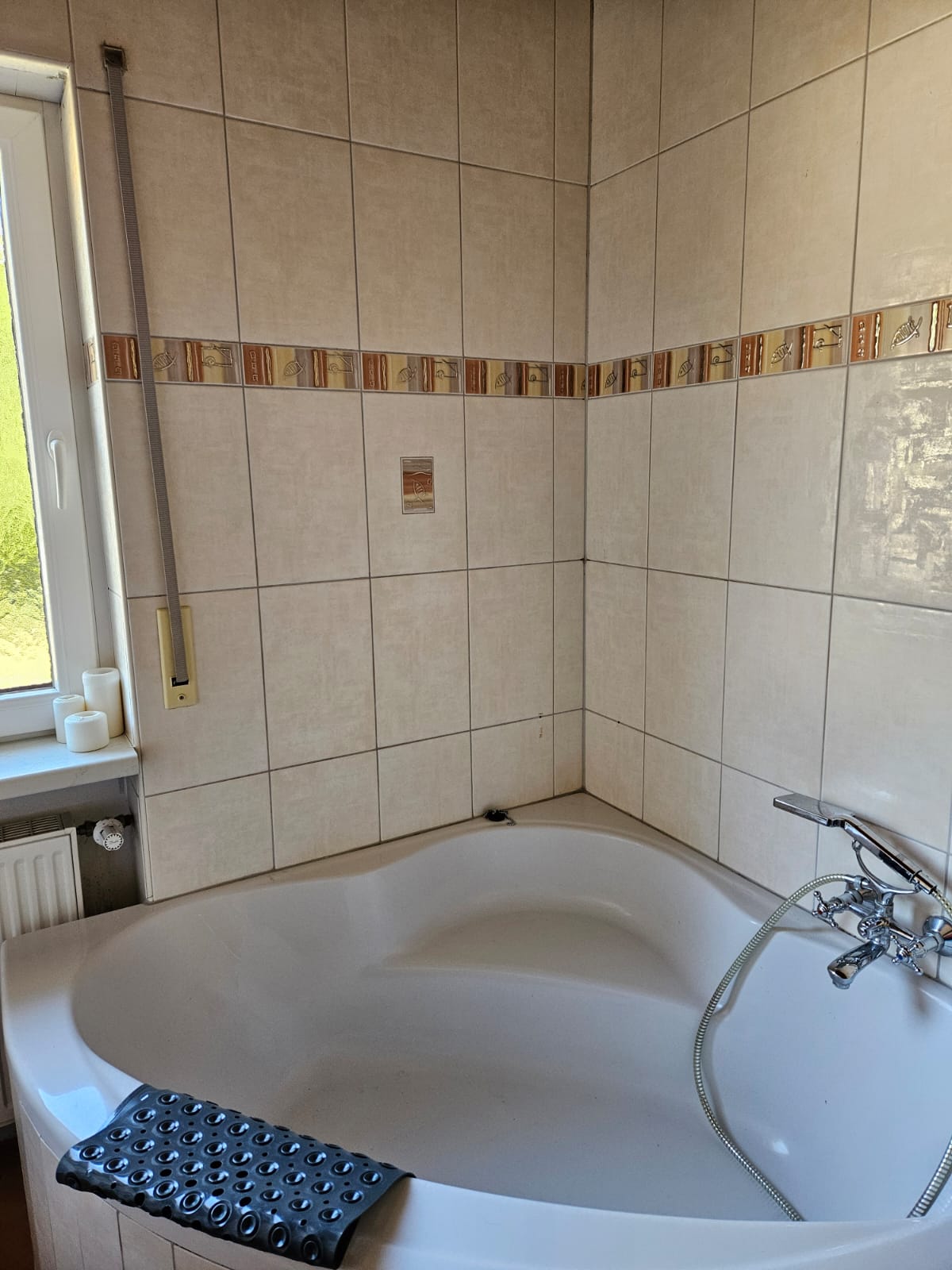 Großes Ein- Zweifamilienhaus in Dirmingen
